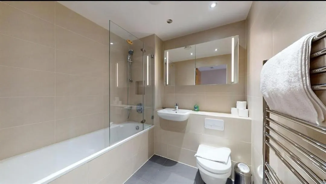 Fully Furnished 2 Bedroom Apartment Canning Town Close To 02 Arena, Canary Wharf With Free Parking London 0*,  United Kingdom